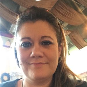 Meet your Posher, Sharra